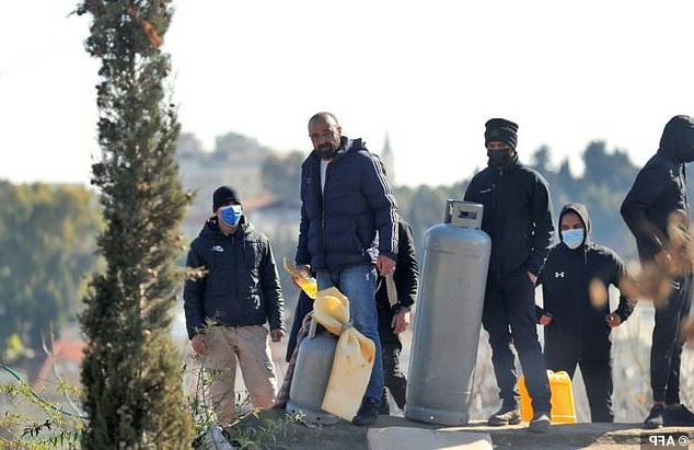Israeli police, Palestinians in standoff over east Jerusalem home eviction Israeli police, Palestinians in standoff over east Jerusalem home eviction